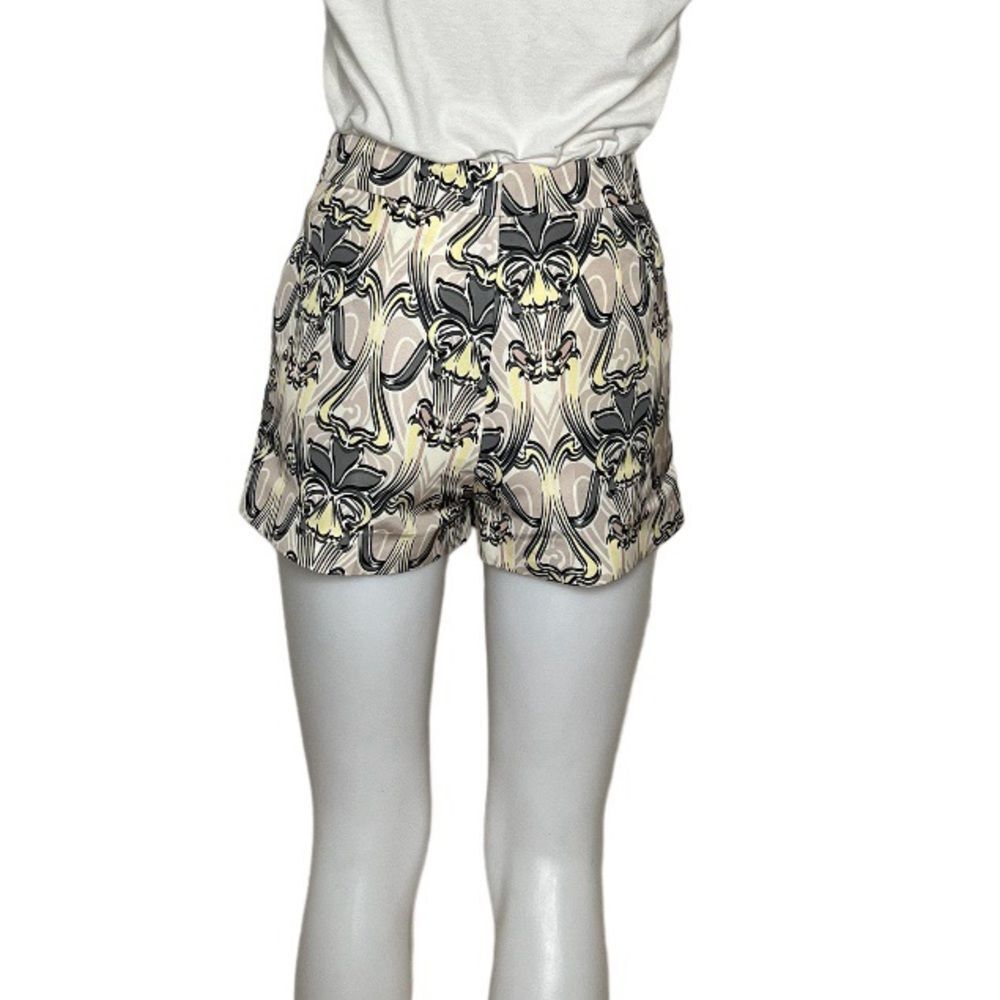 M MISSONI Shorts Black Grey Cream Pattern Flat Front Womens Size 38 US Size 2 - Picture 2 of 10